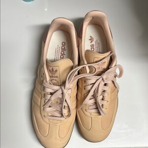 New- Adidas Samba Sneakers with Retro Style